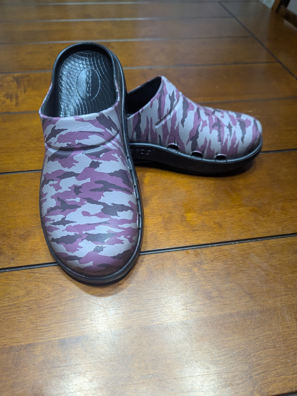OOcloog - Women's Limited Clog